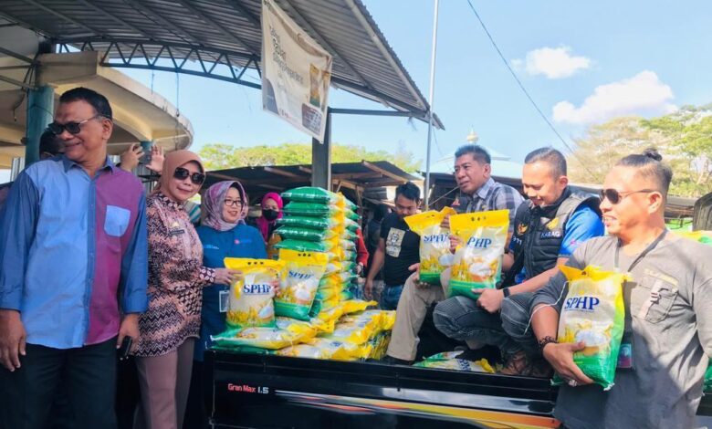 Tekan Laju Inflasi, TPID Bulukumba Gelar Operasi Pasar