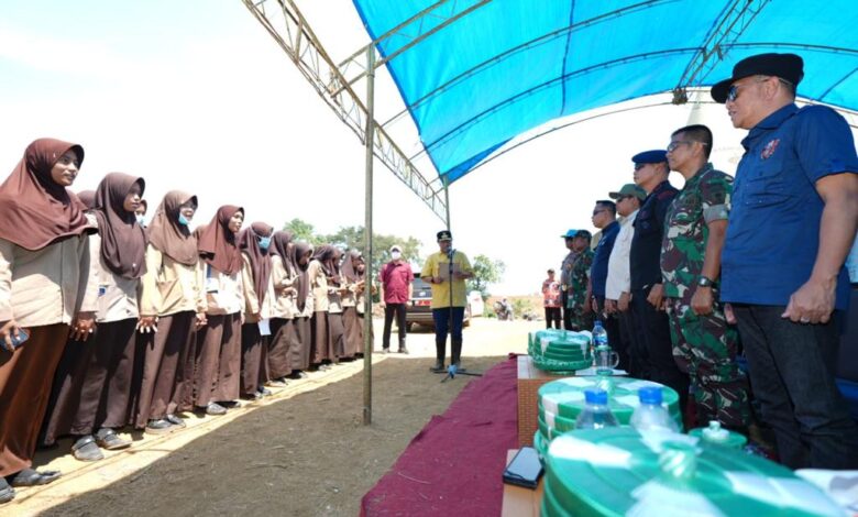 Momentum Sumpah Pemuda, Pj Gubernur Sulsel Ajak Pemuda Jadi Petani, Nelayan dan Peternak Milenial
