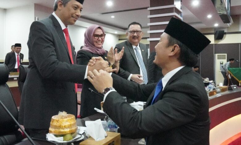Pj Sekprov Hadiri Pelantikan PAW Anggota DPRD Sulsel Andi Ian Kurniawan Latanro