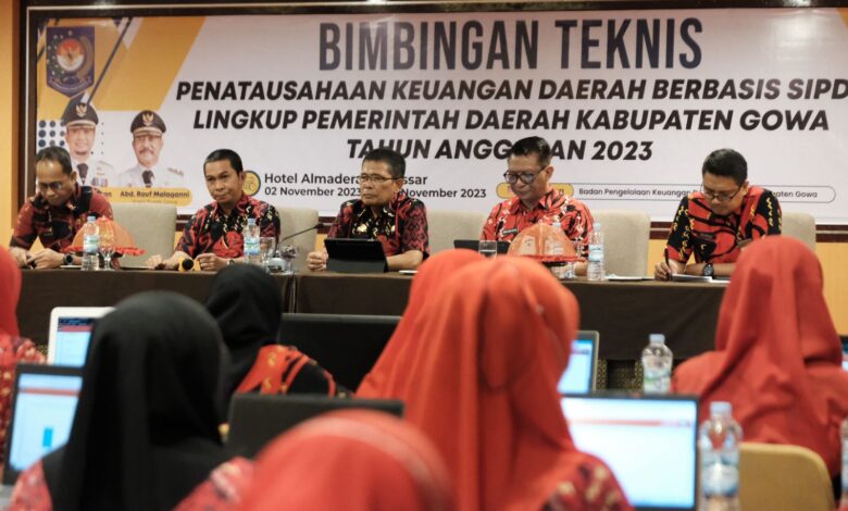 Buka Bimtek SIPD, Pj Sekda Gowa Harap Pengelolaan Keuangan di Gowa Tertib Administrasi
