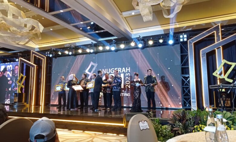 Pemprov Sulsel Raih Penghargaan Pemerintah Daerah Peduli Penyiaran di KPI Awards 2023