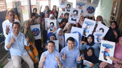 Tekad Menangkan Prabowo-Gibran, Ketua DPRC Gerindra Makassar Turun Bagikan Makanan kepada Warga