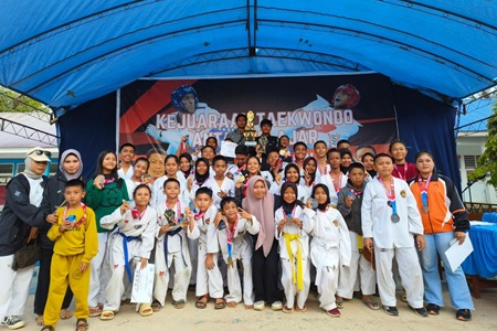 Atlet Taekwondo Bulukumba Raih Juara Umum 2 di Sinjai