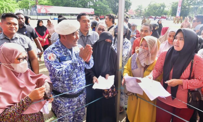 Peringatan Hari Bela Negara, Pj Gubernur Sulsel Serahkan Sejumlah Bantuan