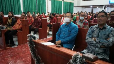 Kadis P2KB Wakili Wali Kota Palu Hadiri Ibadah Pra Perayaan Natal di Sinode Gereja Protestan Indonesia