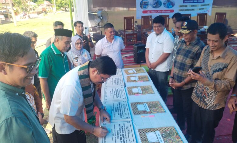 Anggota DPR Muhammad Aras Kawal Bantuan Untuk Masyarakat di Bone 
