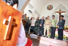 Danny Pomanto dan Pj Gubernur Pantau Pengamanan Malam Natal di Dua Gereja