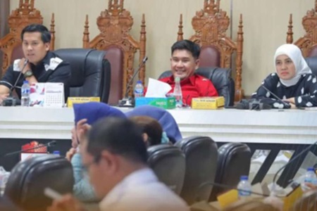 Tiga Wakil Ketua DPRD Makassar Pimpin Rapat Bamus Bahas APBD 2024