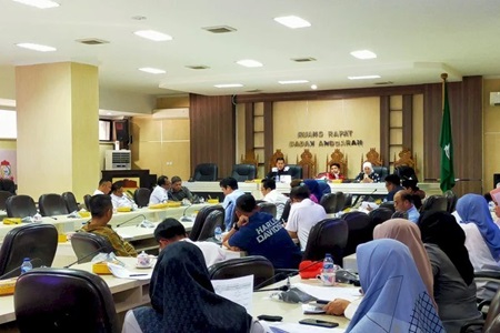 DPRD Target Sahkan APBD Kota Makassar 2024 Pada 30 November