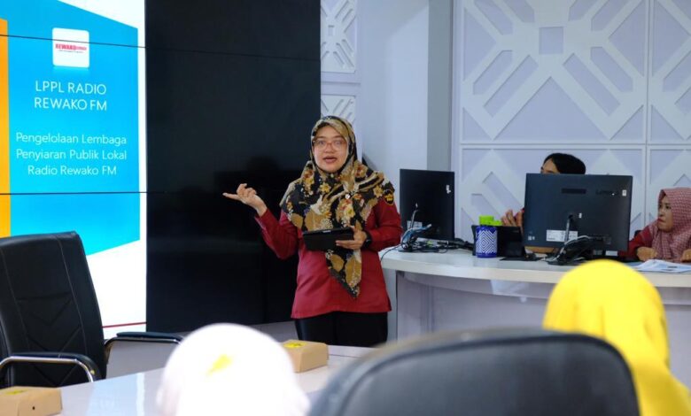 BKKBN Sulbar Studi Kehumasan dan Pengelolaan Media Sosial di Diakominfo-SP Gowa