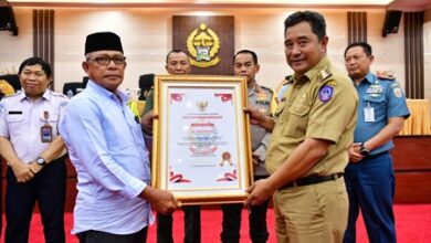 Haji Amir Bandu, Penerima Penghargaan Pj Gubernur Sulsel Karena Hibahkan 5 Hektare Lahan untuk Pos TNI AL