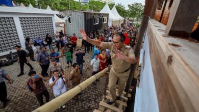 Prosesi Annyorong Lopi Tandai Peresmian Dua Kapal Pinisi Pemkot Makassar