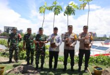 Wali Kota Makassar Moh Ramdhan Pomanto secara virtual mengikuti rangkaian Peringatan Hari Juang TNI AD Ke-78 tahun, di Kawasan CPI, Kamis, 14 Desember 2023.