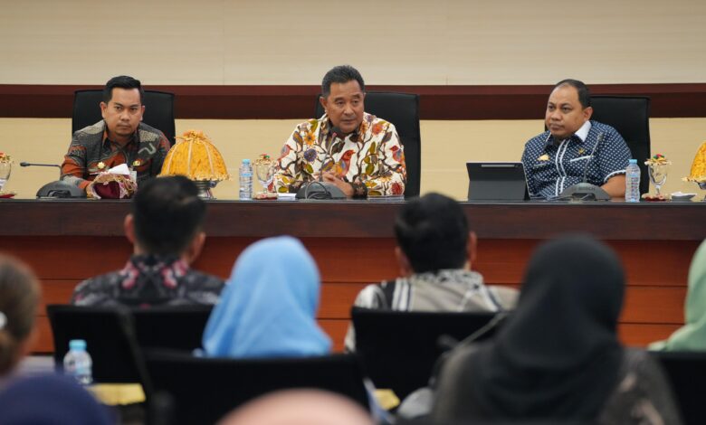 Pj Gubernur Sulsel Motivasi Jajaran Bapenda dan BKAD, Minta Berinovasi Tingkatkan Pendapatan