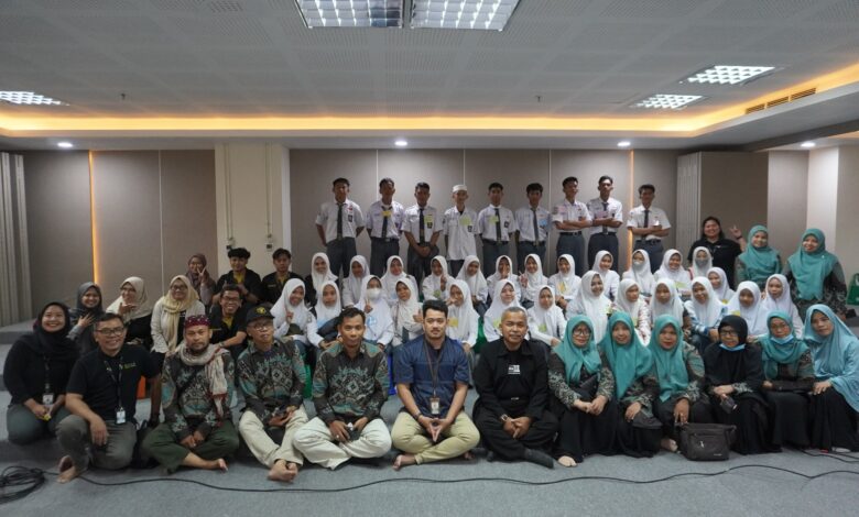 Siswa-Siswi Polewali Mandar Ikut Trial Class, Simulasi Jadi Mahasiwai Sehari di Kalla Institute