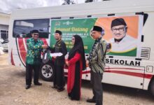 Andi Muawiyah Ramli Anggota Fraksi PKB Dewan DPR Sumbang Pondok Pesantren Bus Operasional