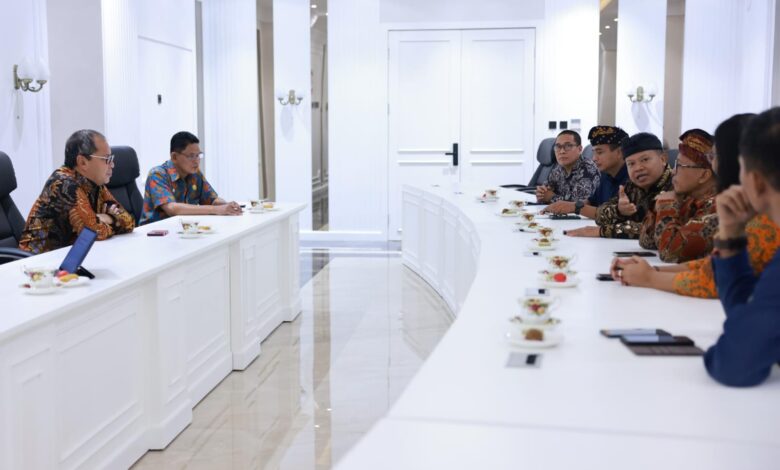 Danny Pomanto Senang PHDI Bantu Program Perkuatan Keimanan Umat