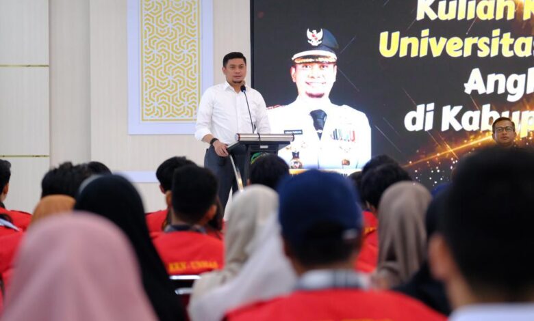 Adnan Sebut Mahasiswa KKN Tematik Sumbangsih Unhas Untuk Gowa