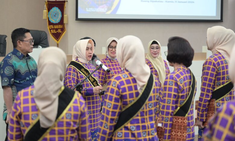 Indira Yusuf Ismail Kukuhkan 12 Bunda PAUD Kecamatan