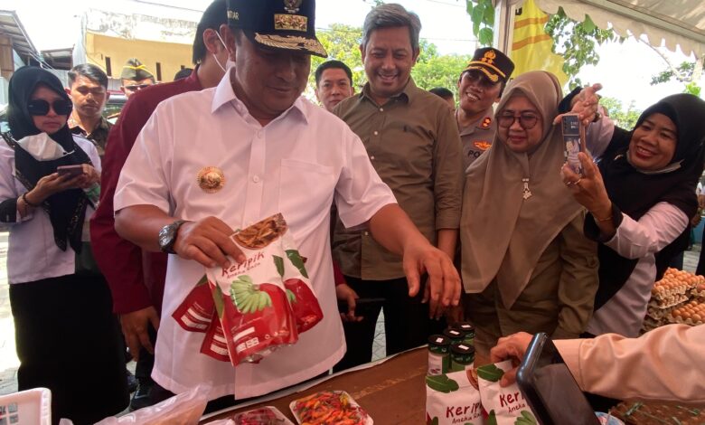 Dampingi Pj Gubernur Tinjau Pasar Murah, Pj Sekda Sulsel: Langkah Pengendalian Inflasi