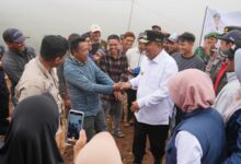 Petani di Malino Mengeluh Kekurangan Modal, Pj Gubernur Bahtiar Telepon Bank Sulselbar untuk Salurkan KUR