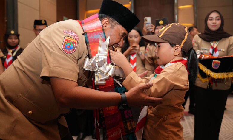Sekjen Kwarnas Lantik Bahtiar Baharuddin Jadi Ketua Mabida Gerakan Pramuka Provinsi Sulsel