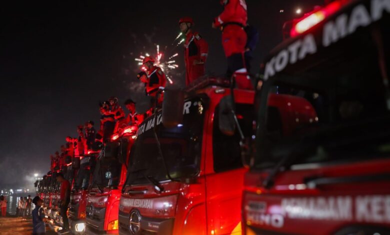 Sambut Tahun 2024, Atraksi Water Dance Hebohkan Warga Makassar