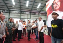 Wakapolri Launching Percepatan Penyaluran Bantuan Pangan Serentak 24 Kabupaten/Kota Se-Sulsel