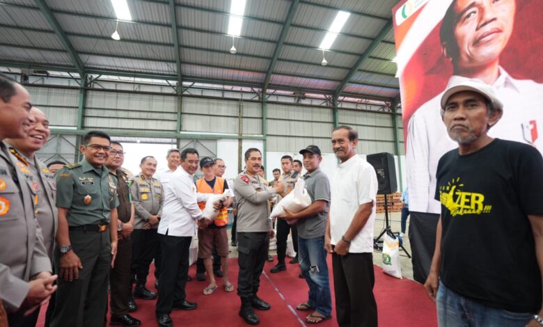 Wakapolri Launching Percepatan Penyaluran Bantuan Pangan Serentak 24 Kabupaten/Kota Se-Sulsel