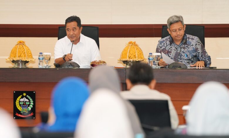 Jalankan Instruksi Presiden, Pj Gubernur Sulsel Bahtiar Minta OPD Percepat Pembangunan Stadion dan Kawal Program Ketahanan Pangan
