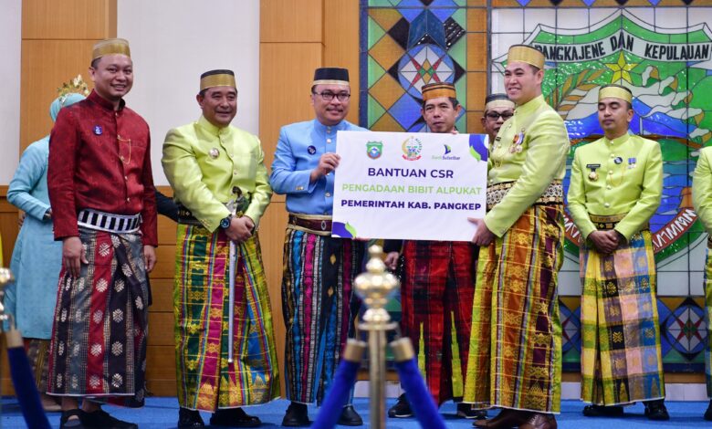 HUT Ke-64 Kabupaten Pangkep, Pj Gubernur Sulsel Serahkan Bantuan dan Resmikan Proyek Pembangunan