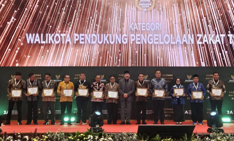 Danny Pomanto Terima Penghargaan Baznas RI sebagai Wali Kota Pendukung Pengelolaan Zakat Terbaik