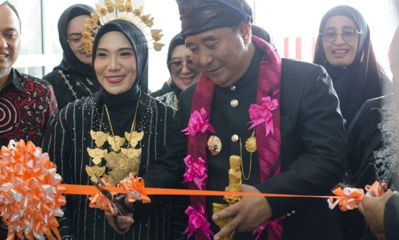 Diresmikan Pj Gubernur Sulsel, Sofha Marwah Bahtiar Kagumi Gedung Pinisi