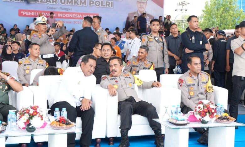 Wakapolri Gelar Bakti Sosial di Sulsel, Bagikan 30 Hadiah Umroh