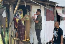 Sulsel Ramadan Berbagi Bahagia, Disbudpar Sulsel Door To Door Bagikan Bingkisan