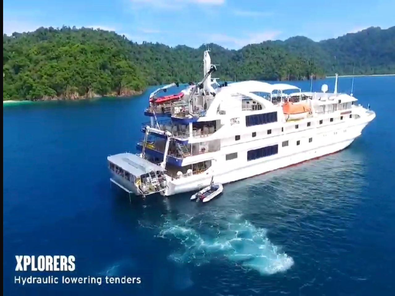 Bawa Turis Australia, Kapal Pesiar Coral Explorer Akan Berlabuh di Tanah Beru