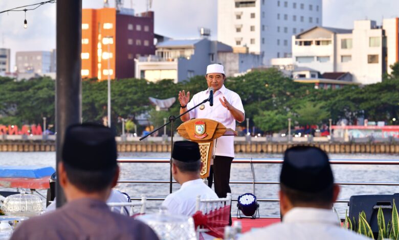 Buka Puasa Akbar Sulsel Berbagi Bahagia, 17 Ramadan Bersama 10 Ribu Lebih Warga di Bone