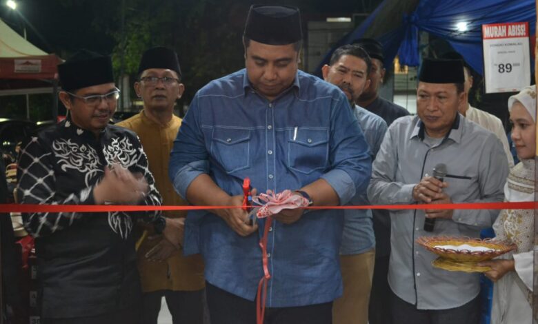 Bupati Maros Resmi Buka Bazar dan Festival UMKM Maros Perseroda