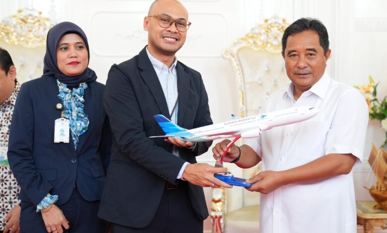 Pj Gubernur Sulsel Minta Garuda Indonesia Tambah Rute Penerbangan Domestik dan Internasional