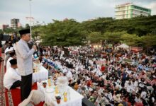 Danny Pomanto Buka Puasa Bersama Ribuan Anak Yatim dan Kaum Duafa