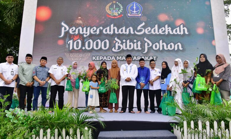 Pertama di Indonesia, Pj Gubernur Sulsel Inisiasi Gerakan Sedekah Pohon