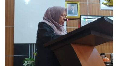 Wawali Reny Bacakan Penjelasan Wali Kota Palu Terkait Empat Ranperda di DPRD Palu