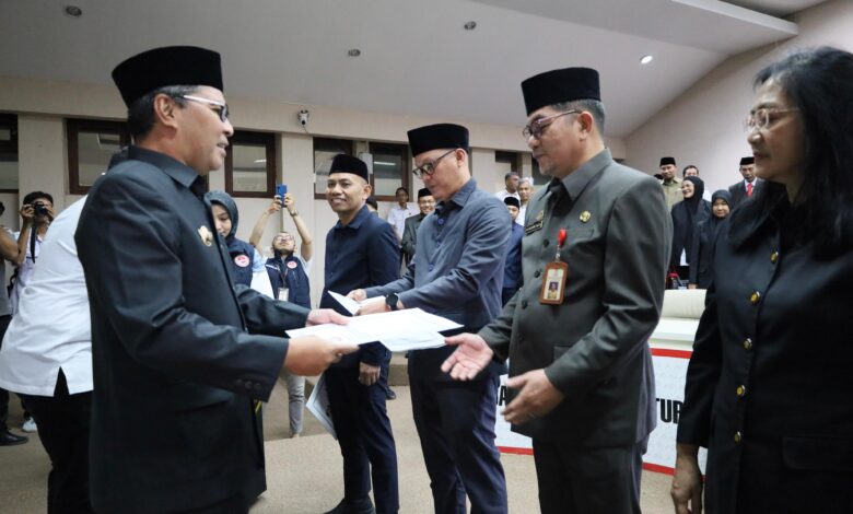 Wali Kota Danny Lantik Empat Pejabat Disdukcapil Makassar
