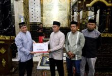 Safari Ramadan, Danny Pomanto Disambut Hangat Jemaah Masjid Nurul Ittihad Kalukuang