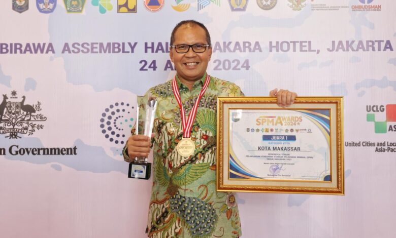 Pemkot Makassar Raih Penghargaan Standar Pelayanan Minimal SPM Awards 2024