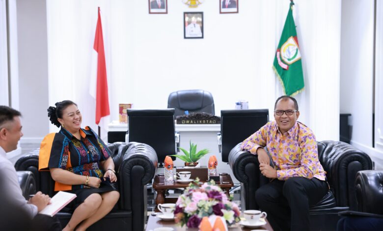 Danny Pomanto Ajak Konsulat Jenderal Filipina Tampil di Festival F8