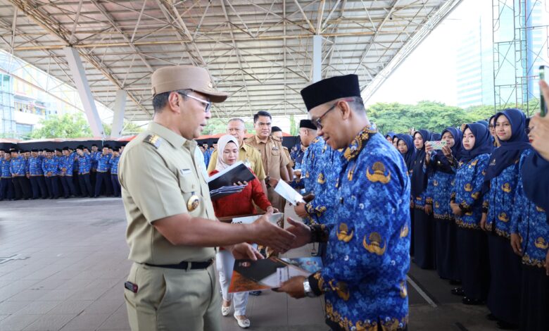 Danny Pomanto Lantik 1.852 Guru PPPK Minta Ciptakan SDM Unggul