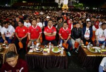 Bersama Ribuan Warga Parepare, Pj Gubernur Nobar Semi Final AFC di Lapangan Andi Makkasau