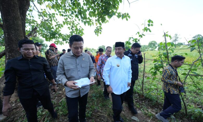 Bersama Pj Gubernur Sulsel, Komisi V DPR RI Pastikan Kesiapan Lahan Pembangunan Stadion di Makassar