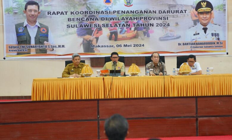 BNPB Bantu Dua Helikopter dan Satu Pesawat Karavan untuk Salurkan Logistik dan Evakuasi Korban Bencana di Sulsel